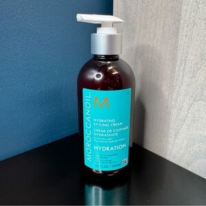 UNOPENED BRAND NEW 10.2oz Moroccanoil Hydrating Styling Cream